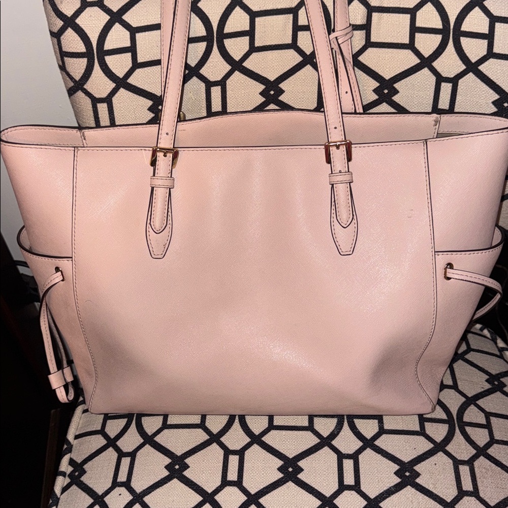 Michael Kors Blush Pink Tote and Matching Wallet - Picture 3 of 8